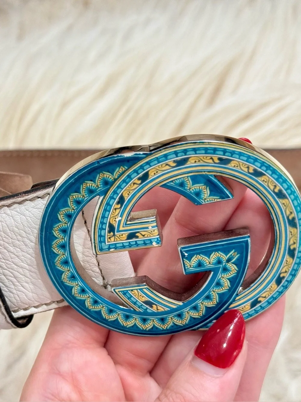 Gucci White Leather Belt with Enamel Blue Interlocking GG Logo Buckle